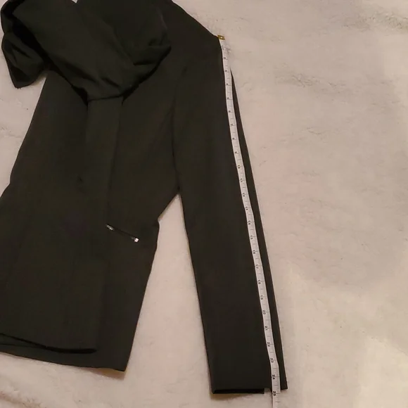 Tahari Pantsuit (does not include necklace) - Picture 16 of 16